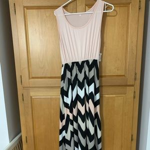 Maternity maxi dress